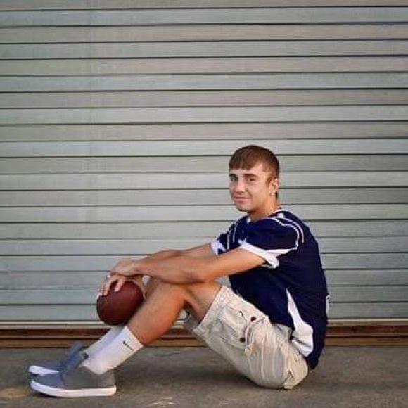 Profile Picture of Dylan Nagle (@dulannagle) on Poshmark