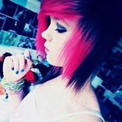 Profile Picture of Mari Ayala (@mariayala1) on Twitter