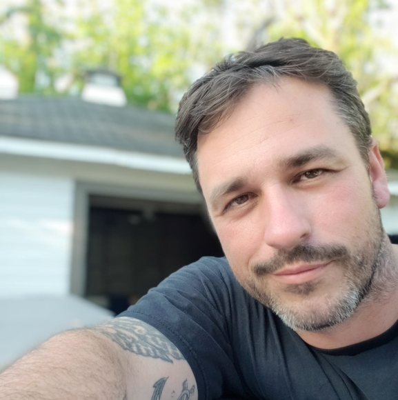 Profile Picture of Dustin Loftis (@dulu2729) on Poshmark