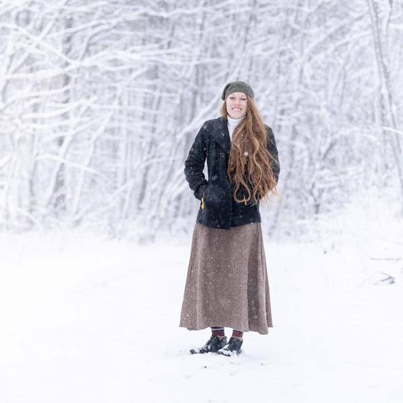 Profile Picture of Robin Parker (@robinp_3) on Poshmark