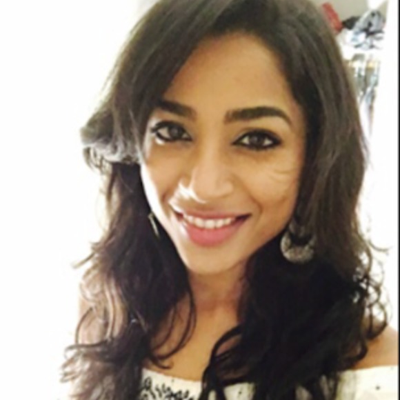 Profile Picture of Shreya Shetty (@shreyashetty) on Poshmark