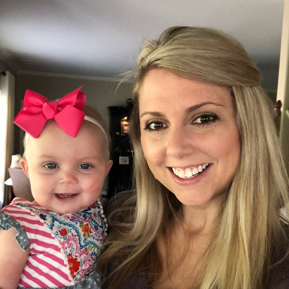 Profile Picture of Allison Brinkmeyer (@ayarb86) on Poshmark