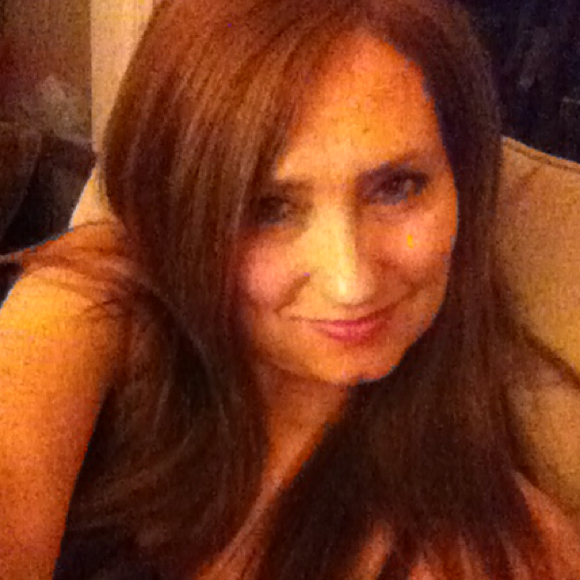 Profile Picture of Shawn Glaza (@shawndanette) on Poshmark