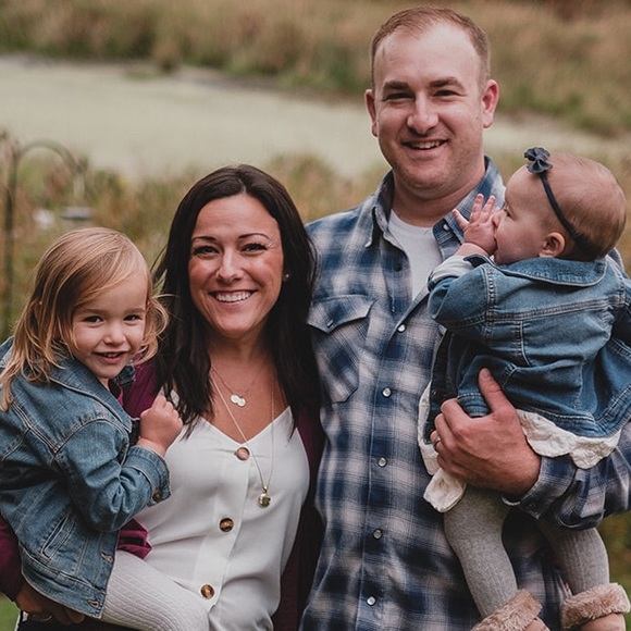 Profile Picture of Krista Kezman (@kristakezman) on Poshmark