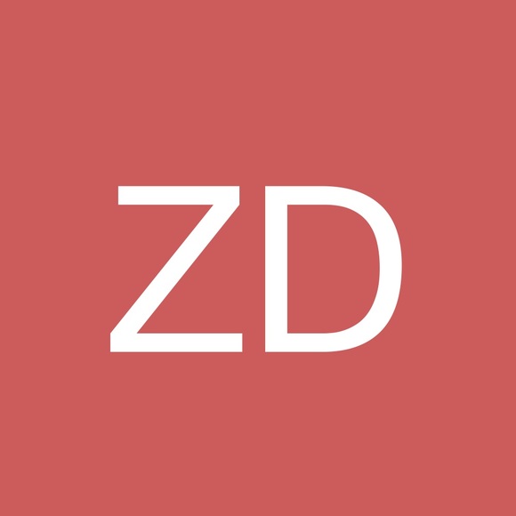 Profile Picture of Zoe Dobkins (@zoedobkins) on Poshmark