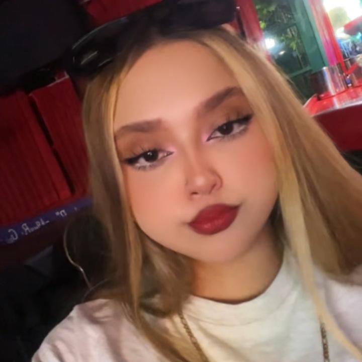 Profile Picture of Carolina Carrillo (@carolinacarrilo) on Tiktok