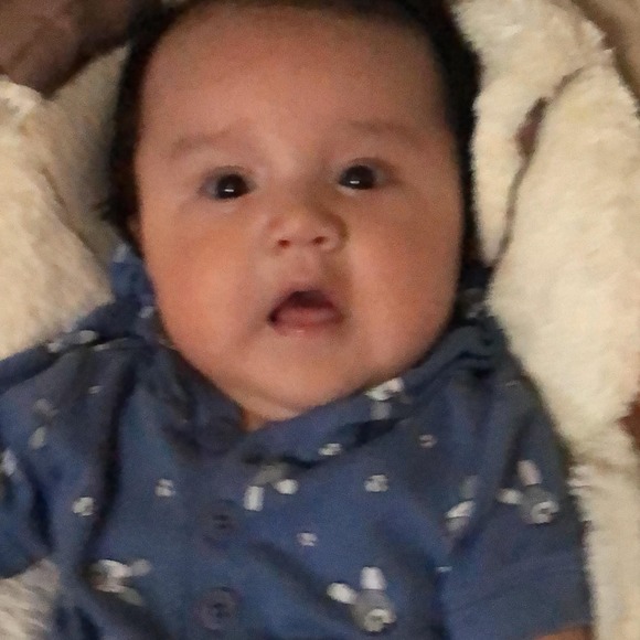 Profile Picture of Cesar Cedillo (@cesar_cedillo) on Poshmark