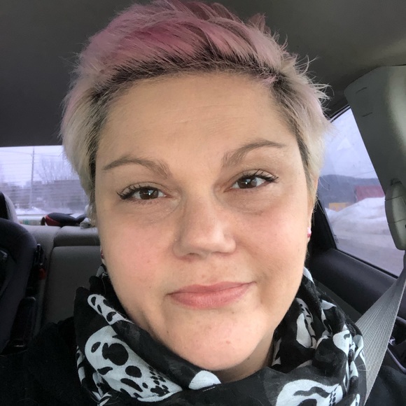 Profile Picture of Anie Dacier (@picotine) on Poshmark