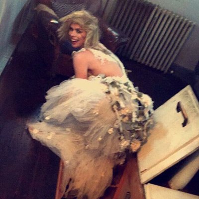 Profile Picture of Billie Piper (@billiepiper) on Twitter