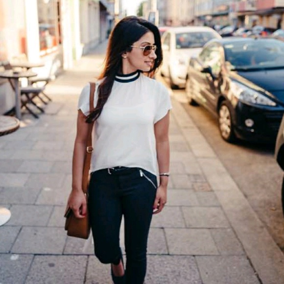 Profile Picture of Maskura Hilmi (@maskura) on Poshmark
