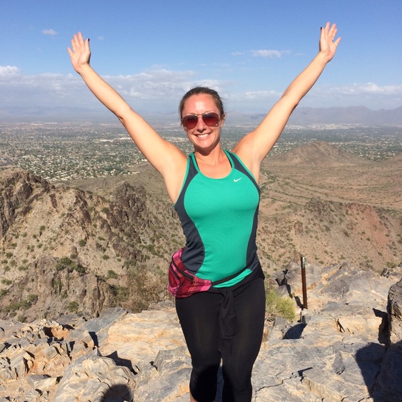 Profile Picture of Justine Stenderowicz (@jmstendy) on Poshmark