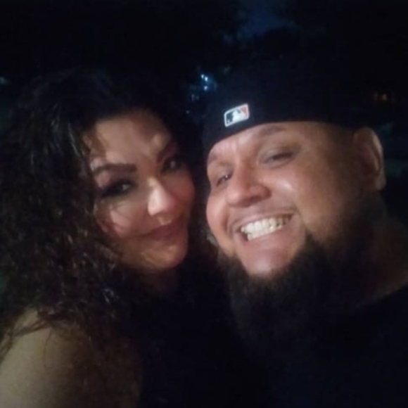 Profile Picture of Brian leeanalee Barron (@brianleeanalee) on Poshmark