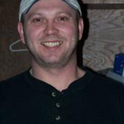 Profile Picture of Gene Schneider (@Longhardsnake) on Twitter