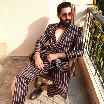 Profile Picture of Vipul Chaudhary (@VipulChaudhry1) on Twitter