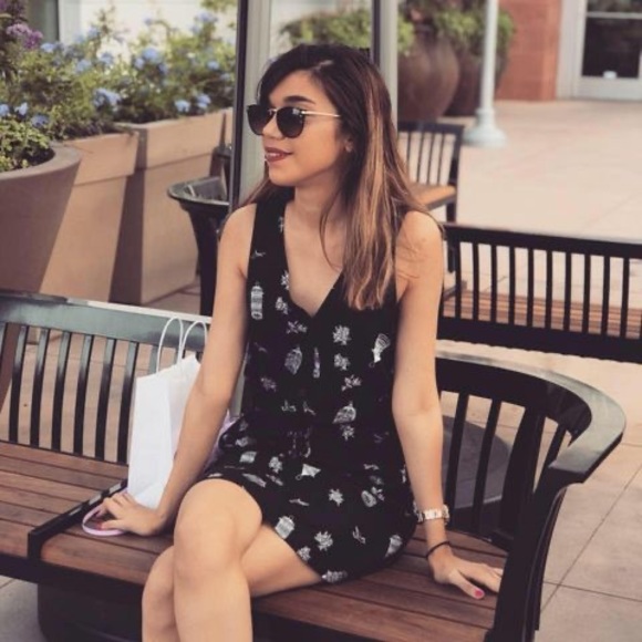 Taranom Namvar - Poshmark Profile Picture of Taranom Namvar (@taranom_namvar) on Poshmark