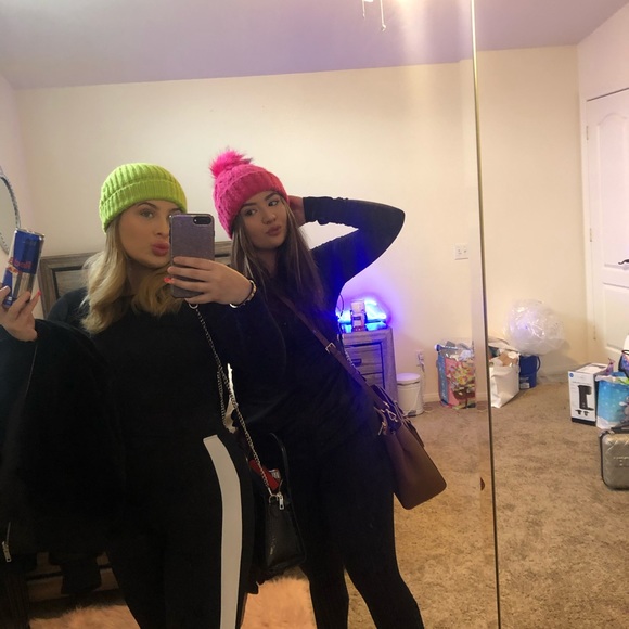 Profile Picture of Nick Nick (@nicknick160) on Poshmark