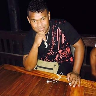 Profile Picture of Larz Ratule (LarJoo) (@lasaro.ratulele) on Facebook