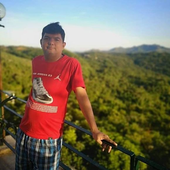 Profile Picture of Christopher Corteza (@ccorteza) on Poshmark