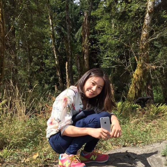 Profile Picture of Jiaojiao Zhang (@285345935) on Poshmark