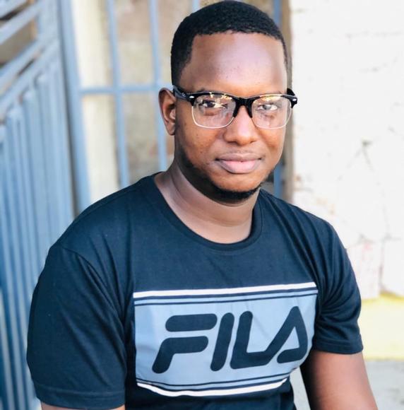 Profile Picture of Richardson Etienne (@richardson_e) on Poshmark