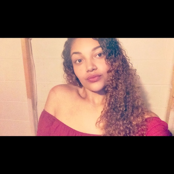Profile Picture of Jamonica Peterson (@kishkilla24) on Poshmark