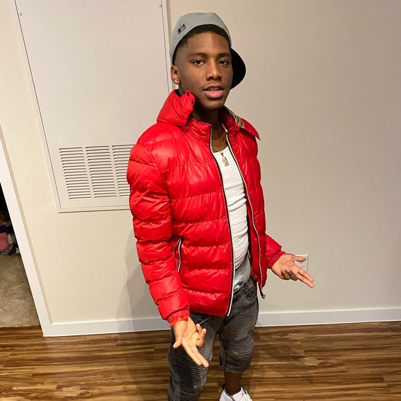 Profile Picture of Kaveon Primes (@kaveon2020) on Poshmark
