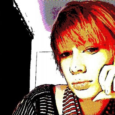 Profile Picture of Leah Sutherland (@leahsutherland) on Twitter