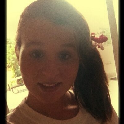 Profile Picture of Samantha Starnes (@Too_Cool_Sam) on Twitter