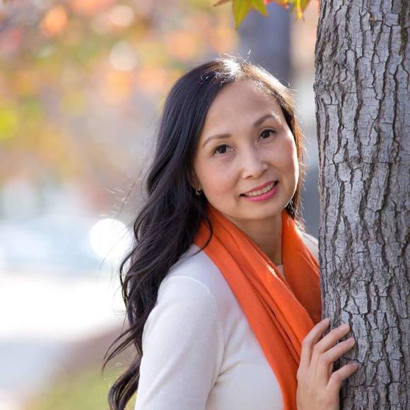 Profile Picture of Kim Dinh (@kimdinh660) on Poshmark