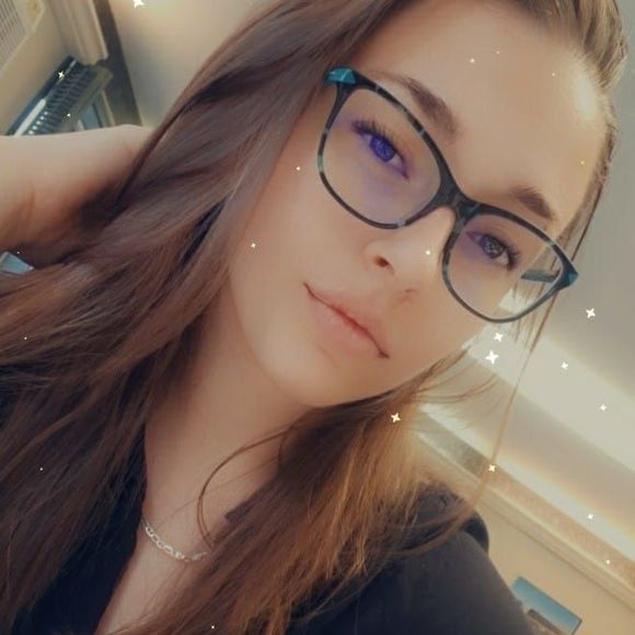 Profile Picture of Issabelle Griggs (@ebony_griggs) on Poshmark