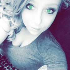 Profile Picture of Danielle Daugherty (@bigredXX87) on Twitter