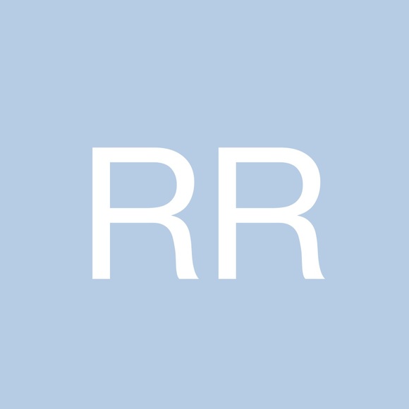 Profile Picture of Renee Ritter (@renritter) on Poshmark
