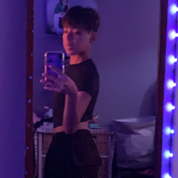 Profile Picture of David Ballinas (@ballinasd597) on Poshmark