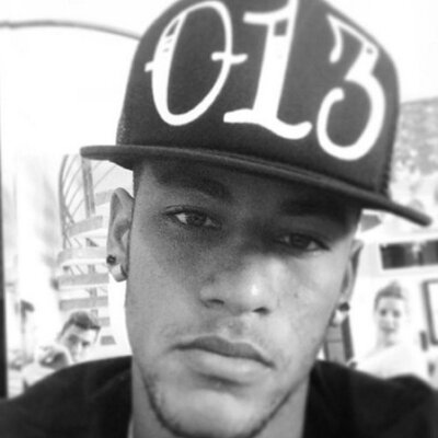 Profile Picture of Andre Nieves (@AndreNieves23) on Twitter