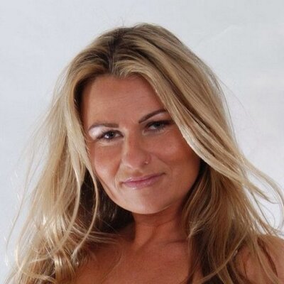 Profile Picture of Lisa Fulton (@TantrumtanCBrow) on Twitter