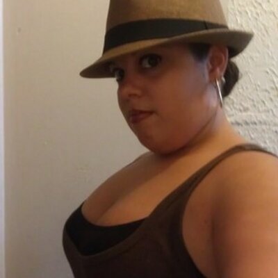 Profile Picture of Lisa Irizarry (@la_loca718) on Twitter