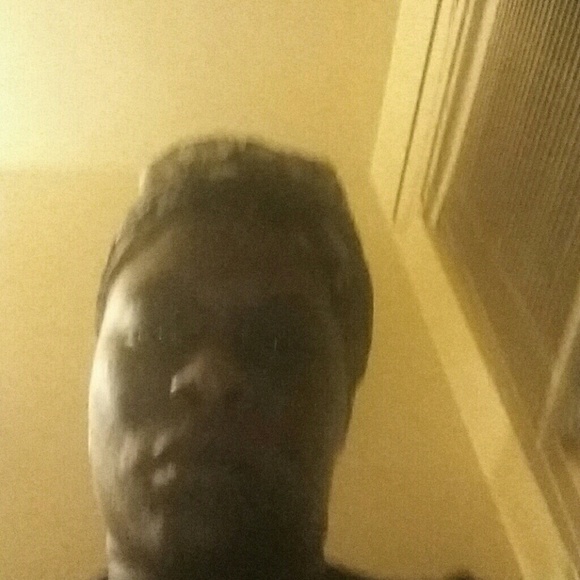 Profile Picture of Erica Givan (@ericagivan) on Poshmark