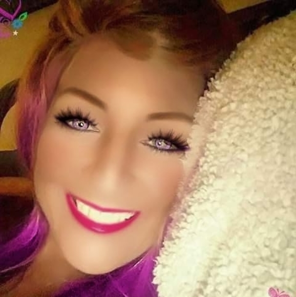 Profile Picture of Johna Mountjoy (@jcmountjoy90) on Poshmark