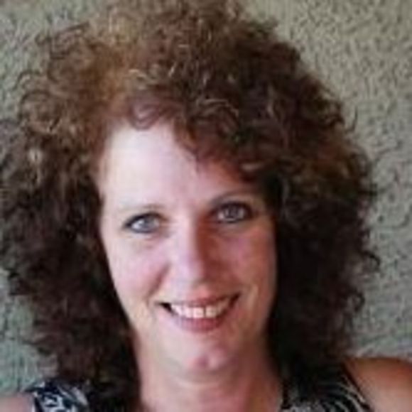 Profile Picture of Claudette Mola-keith (@claudettek) on Poshmark