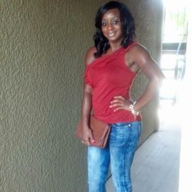 Profile Picture of Elizabeth Boyd (@pinkyluv25) on Pinterest