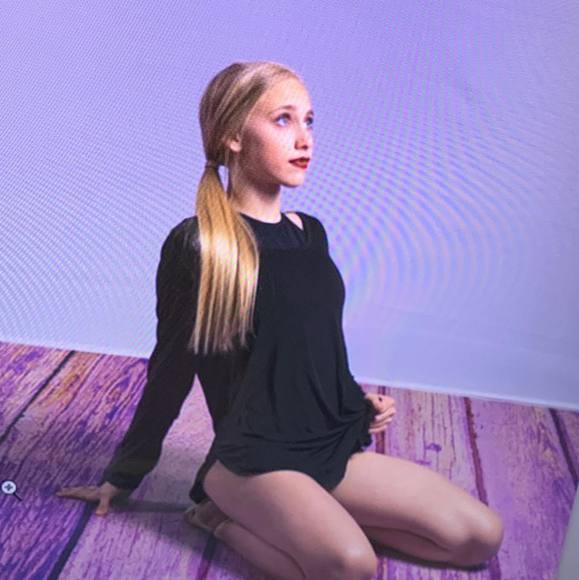 Profile Picture of Berkley Hagenbach (@dancegirlb06) on Poshmark