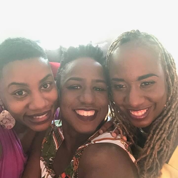 Profile Picture of Stephanie Moore (@stephmoore26) on Poshmark