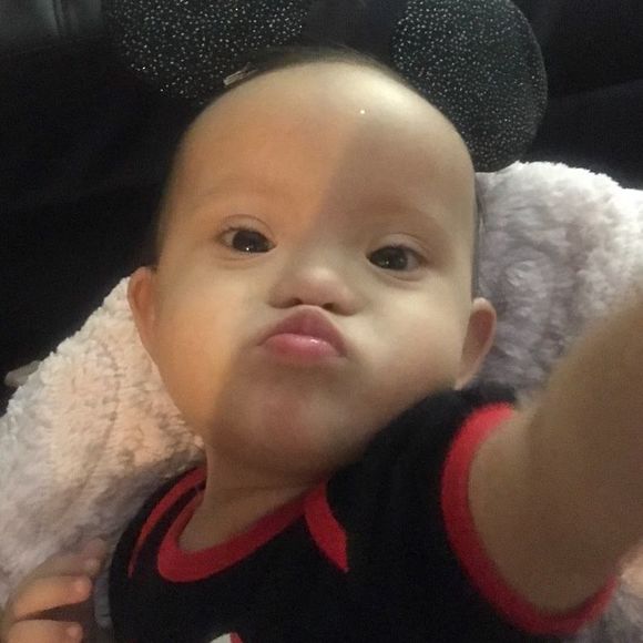 Profile Picture of Julia Sanchez (@juliasanflo) on Poshmark