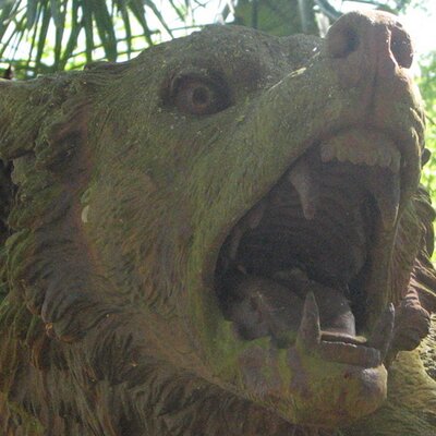 Profile Picture of Nicholas Wray (@meetthegrinch) on Twitter