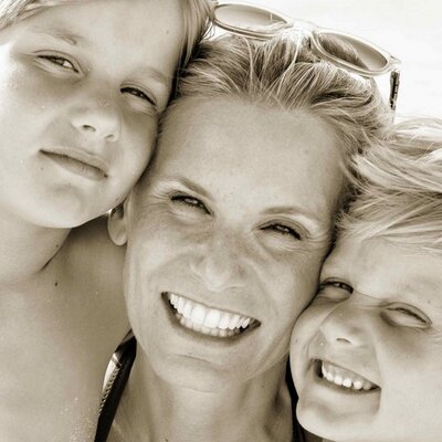 Profile Picture of Kim-Marie (@LuxuryTravelMom) on Twitter
