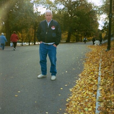 Profile Picture of Joseph McCallion (@JoeLogCabin) on Twitter