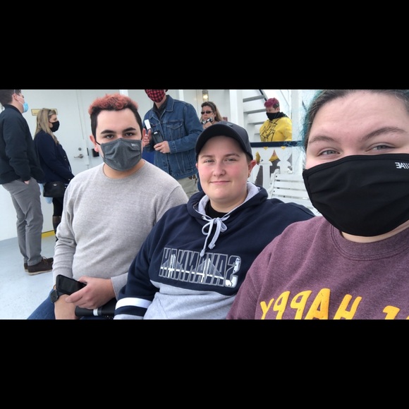 Profile Picture of Cheyenne Smitherman (@cheyennesmither) on Poshmark