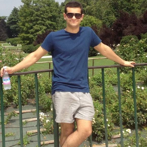 Profile Picture of Matthew Matteo (@mmatteo39) on Poshmark