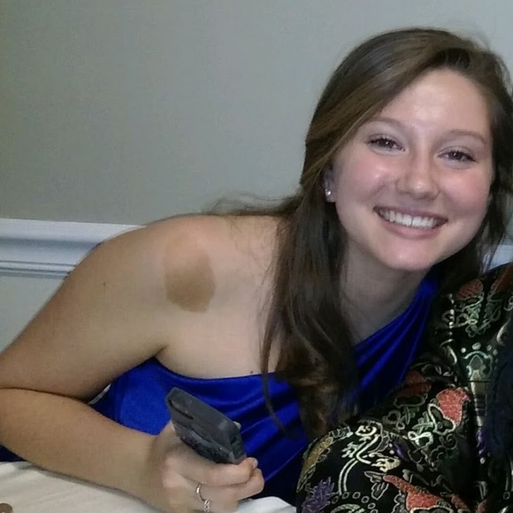 Profile Picture of Becca Prouse (@beccprouse) on Poshmark