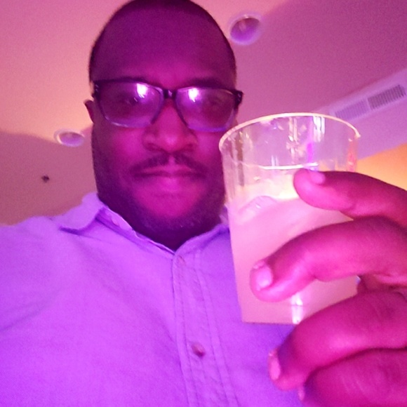 Profile Picture of Johnnie Jarman (@jjarmanjr) on Poshmark